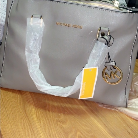 Purse - Picture 3 of 3